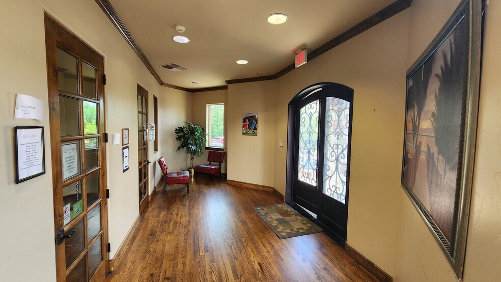 More Photos Of 7424 S Yale Ave, Tulsa Medical For Lease