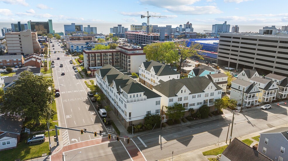 Primary Photo Of 2007 Baltic Ave, Virginia Beach Apartments For Sale