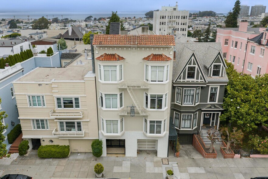 More Photos Of 1874 Vallejo St, San Francisco Multifamily For Sale