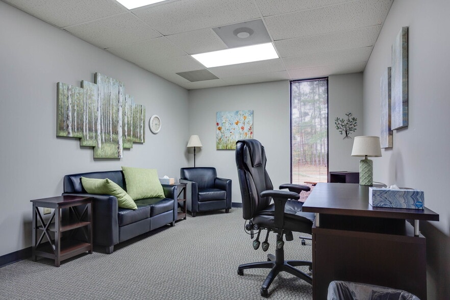More Photos Of 3610 Bush St, Raleigh Medical For Lease