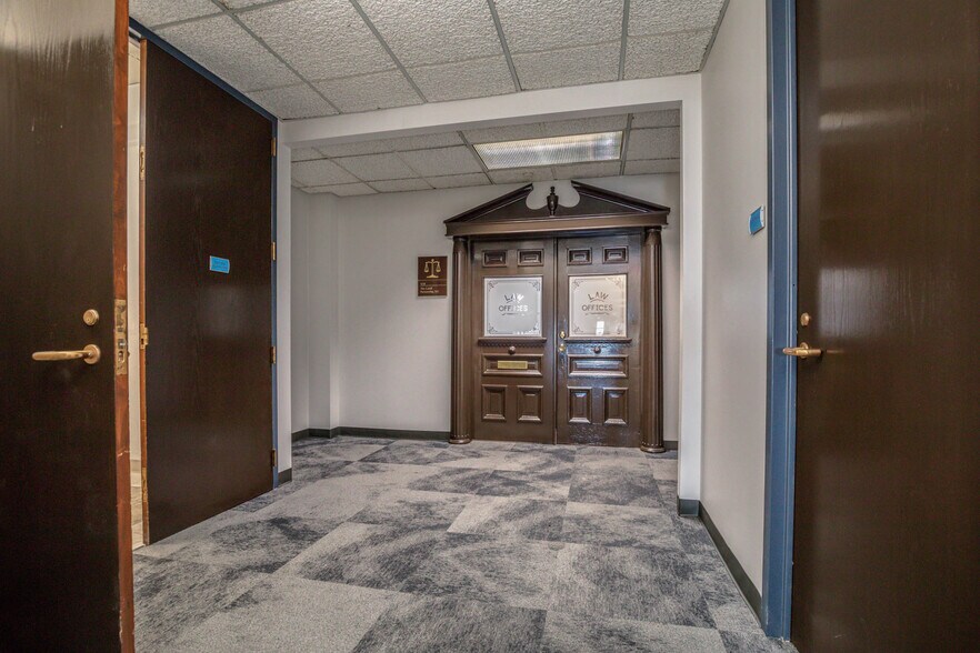 More Photos Of 900-914 Olive St, Saint Louis Office Residential For Lease