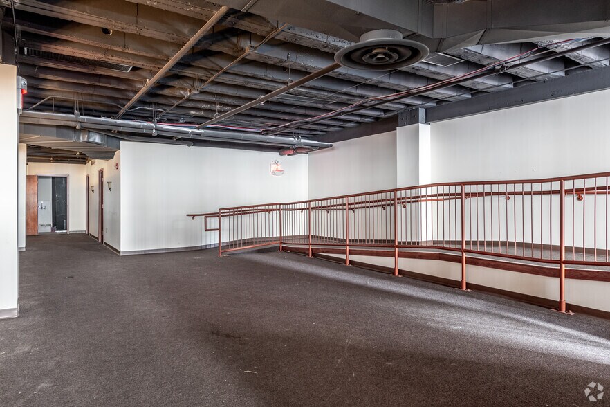 More Photos Of 222 S Main St, Akron Office For Sale