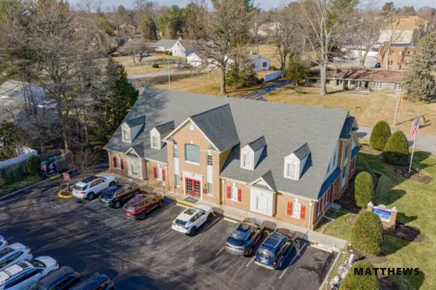 More Photos Of 601 Williamsburg Dr, Broomall Medical For Sale