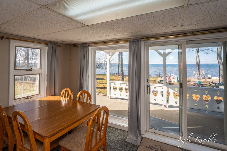 More Photos Of 104 W Houghton Lake Dr, Prudenville Hotel For Sale