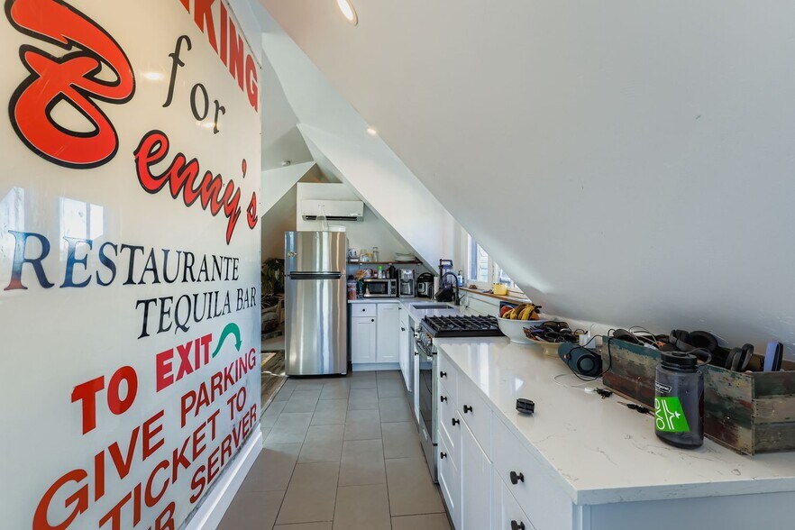 More Photos Of 852 N Clarkson St, Denver Apartments For Sale