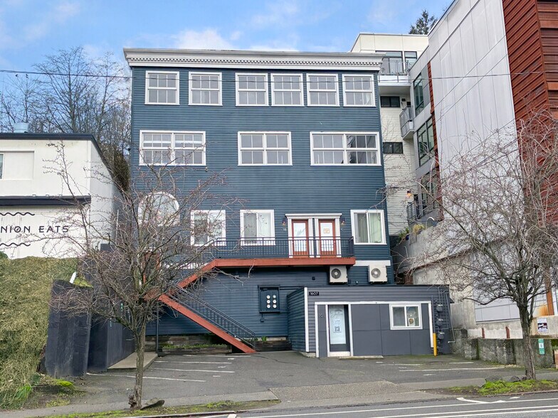 More Photos Of 1607 Dexter Ave N, Seattle Office For Lease