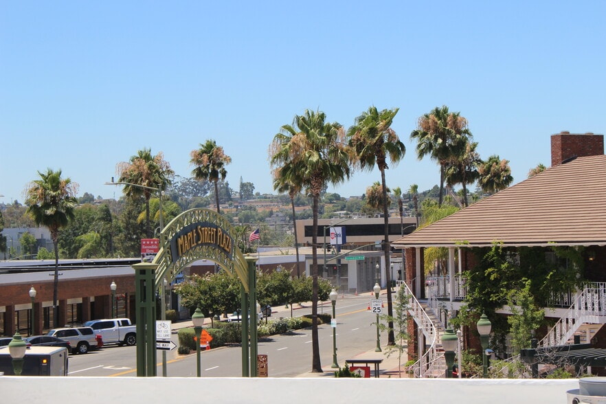 More Photos Of 150-154 W Grand ave, Escondido Storefront For Lease