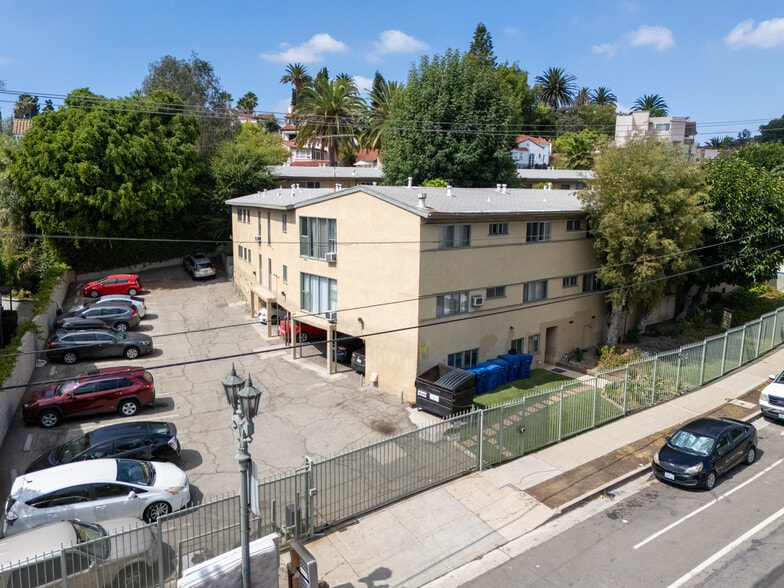 More Photos Of 2131 N Cahuenga Blvd, Los Angeles Apartments For Sale