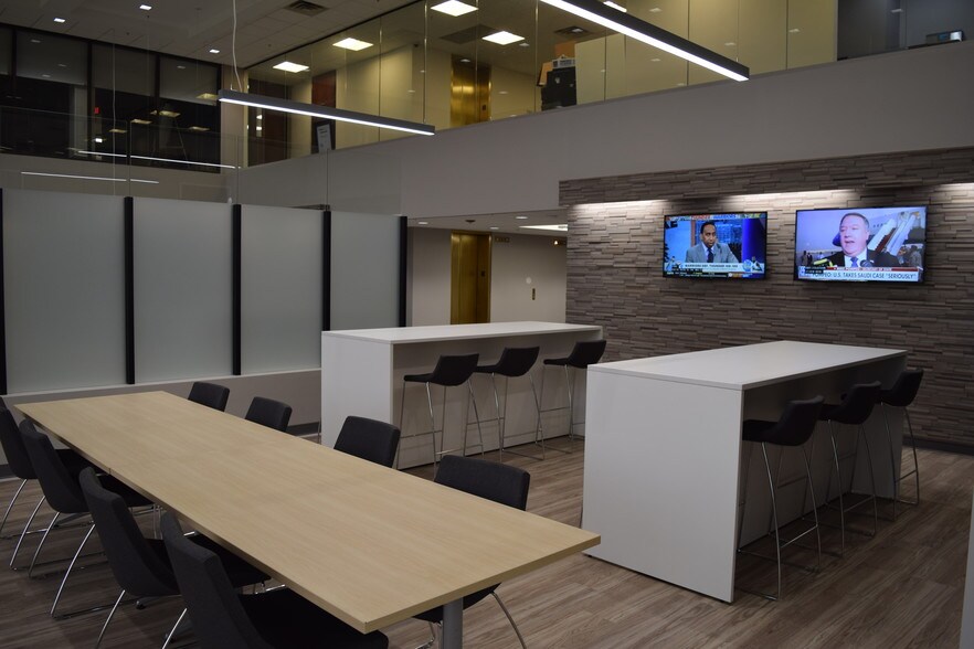 More Photos Of 1650 Research Dr, Troy Office For Lease