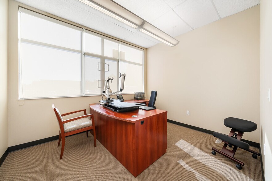 More Photos Of 102 S Vine St, Paso Robles Office For Lease