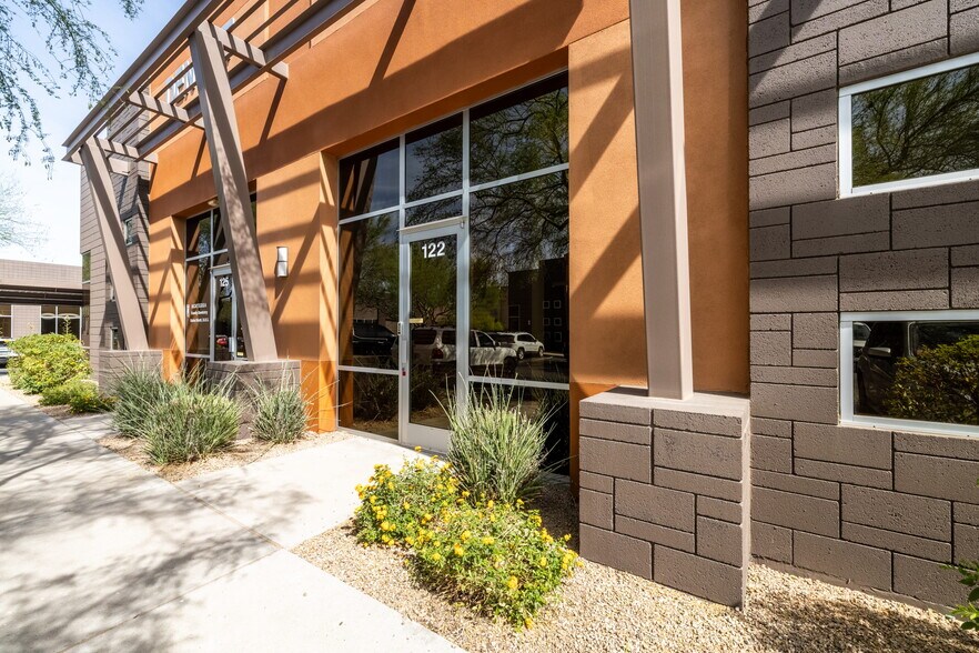More Photos Of 2020 W Whispering Wind Dr, Phoenix Medical For Lease