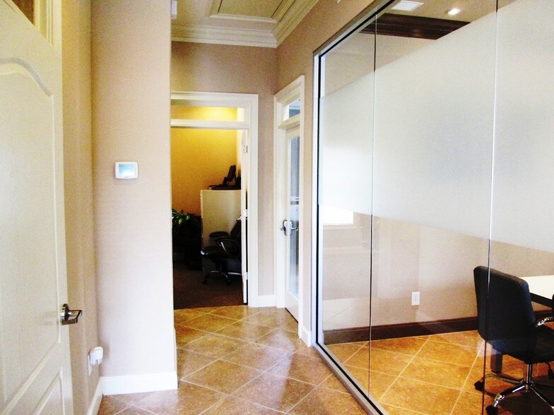 More Photos Of 4485 Tench Rd, Suwanee Office For Sale