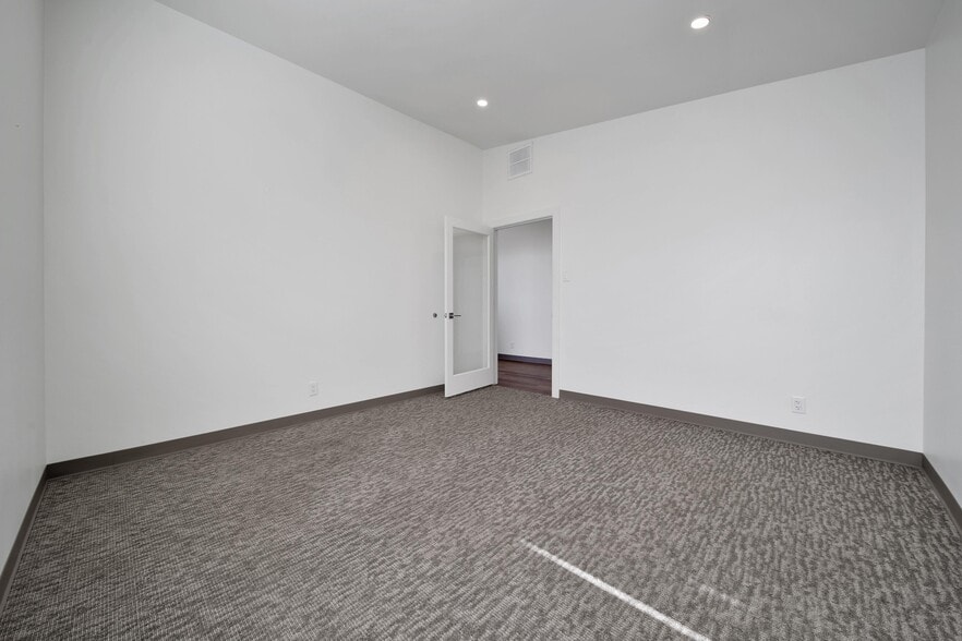 More Photos Of 104 Louetta Road & Vintage Preserve Pky, Houston Medical For Lease