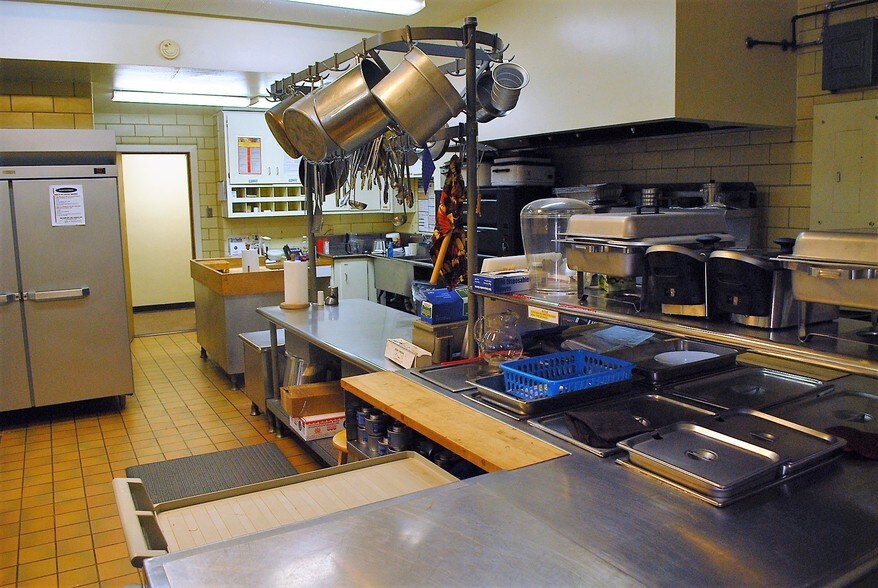 More Photos Of 2201 Speedway Ave, Wichita Falls Specialty For Sale