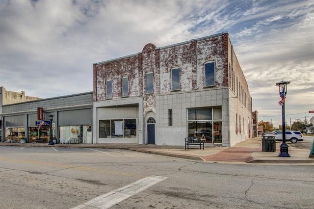 More Photos Of 306 E Don Tyler Ave, Dewey Storefront Retail Office For Sale