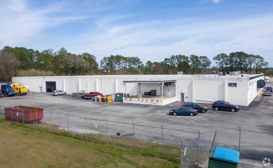 More Photos Of 5107 W University Blvd, Jacksonville Warehouse For Lease