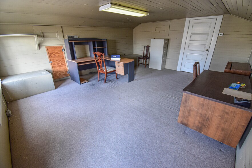More Photos Of 2606 8th St, Tuscaloosa Office For Sale