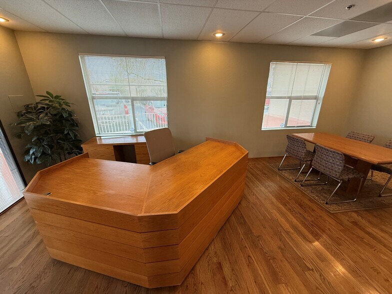 More Photos Of 36800 N Sidewinder Rd, Carefree Medical For Sale