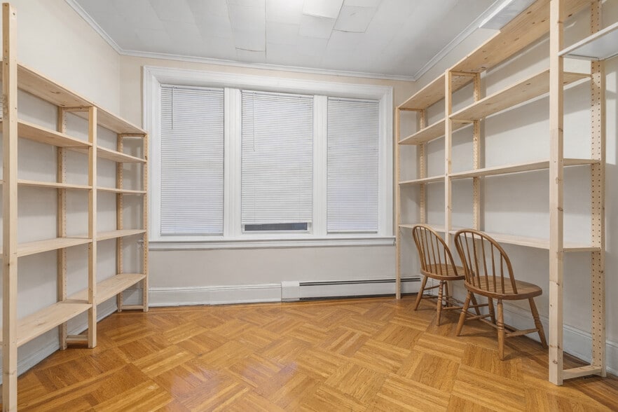 More Photos Of 1840 21st Dr, Astoria Apartments For Sale