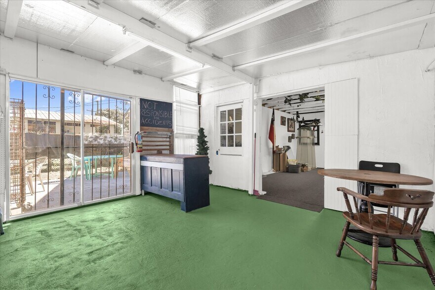 More Photos Of 312 E Main St, Dundee General Retail For Sale