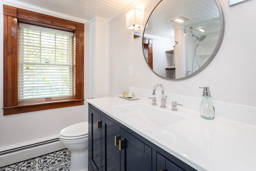 More Photos Of 491 Garbers Church Rd, Harrisonburg Hotel For Sale