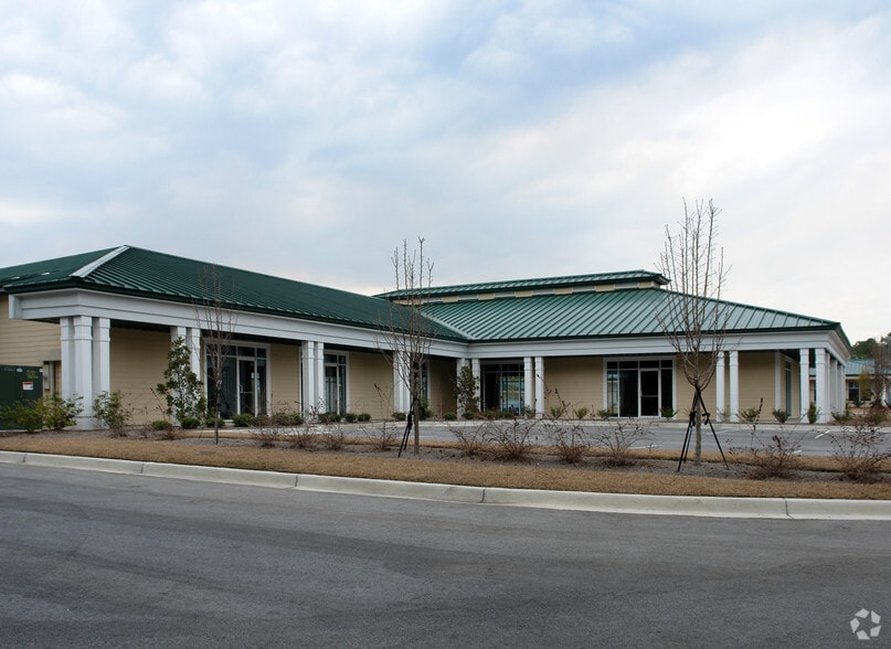 More Photos Of 122 Riverwalk Blvd, Ridgeland Office For Lease