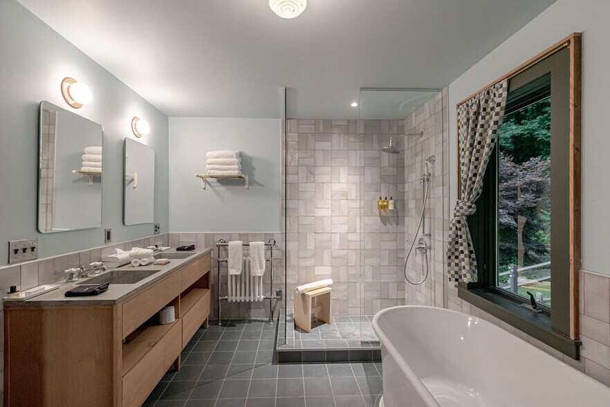 More Photos Of 37 Catamount Rd Hillsdale, Hillsdale Hotel For Sale