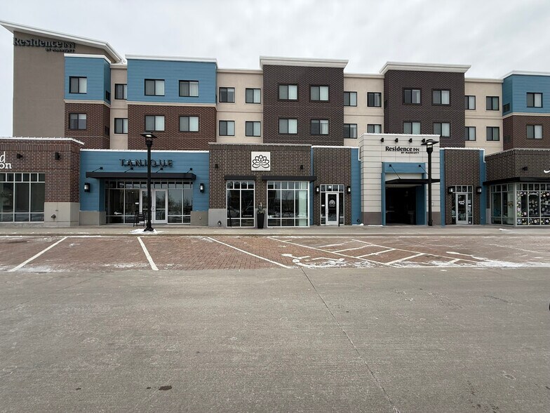 Primary Photo Of 1515 SW Main St, Ankeny Storefront For Lease