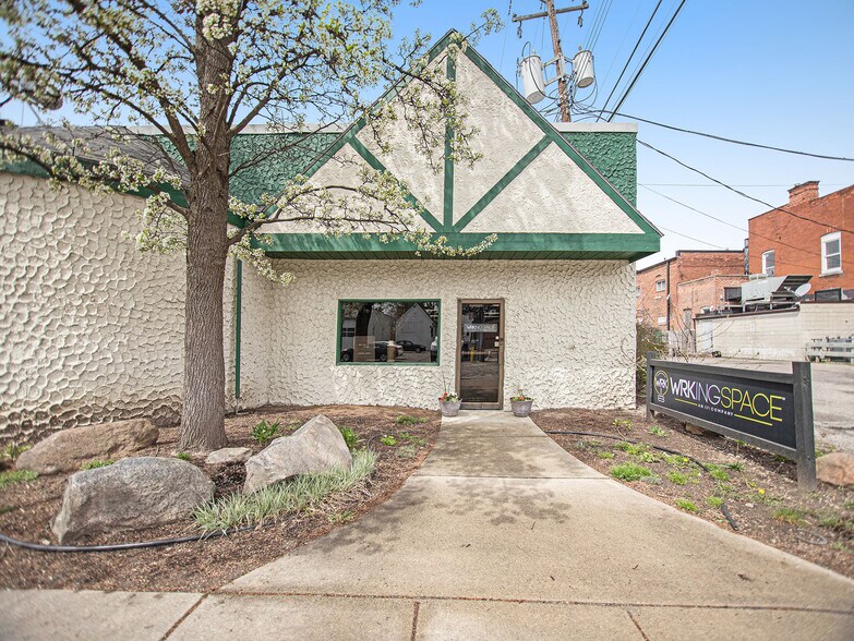 More Photos Of 74135 Church St, Armada Office Residential For Lease