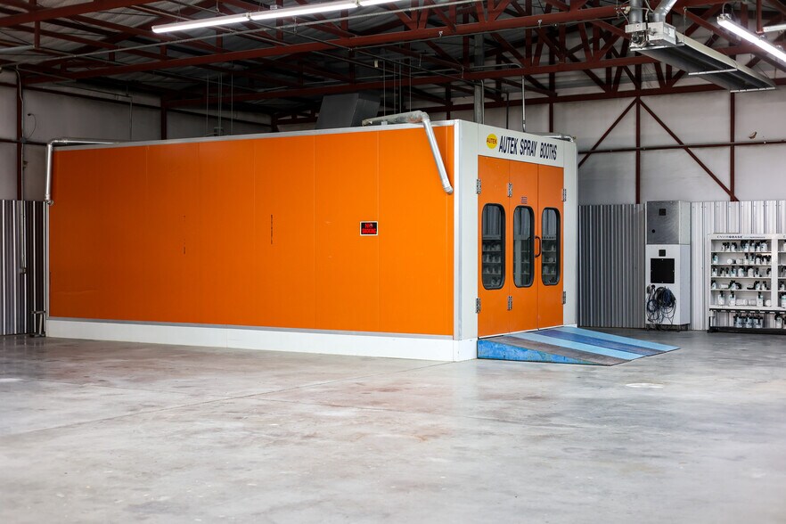 More Photos Of 2308 Icenhour Ct, Lenoir Industrial For Lease