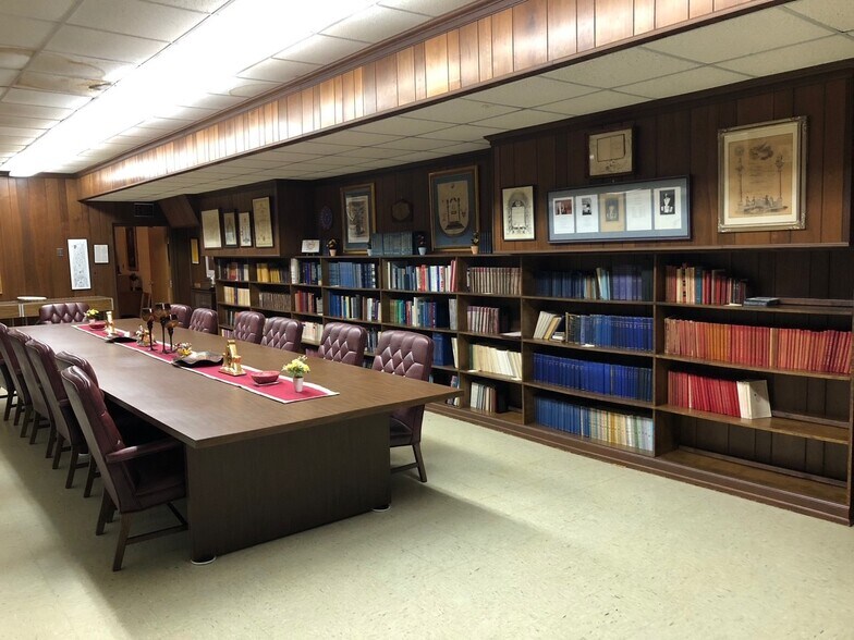 More Photos Of 3401 Cedar Ln, Portsmouth Lodge Meeting Hall For Sale