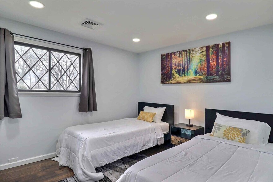 More Photos Of 3360 PA-940, Mount Pocono Specialty For Sale