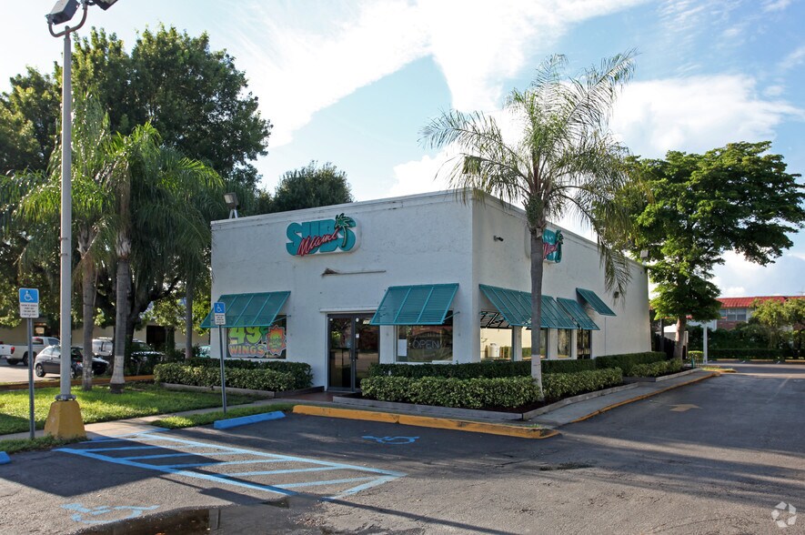 More Photos Of 750 W Sample Rd, Pompano Beach Fast Food For Lease