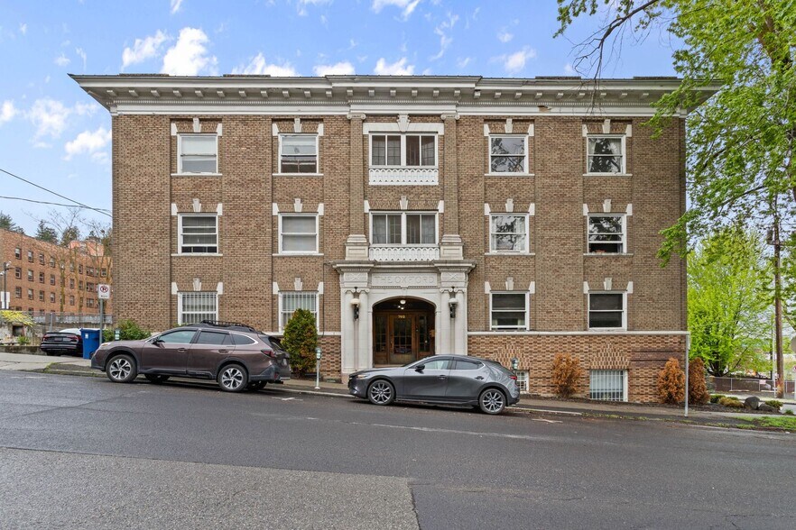 More Photos Of 702 S Bernard, Spokane Apartments For Sale