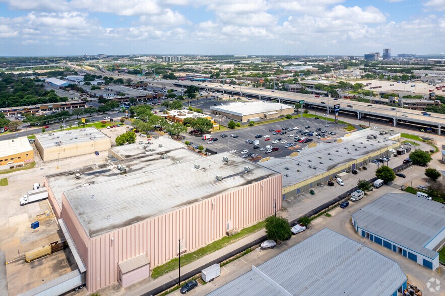 More Photos Of 9012 Research Blvd, Austin Unknown For Lease