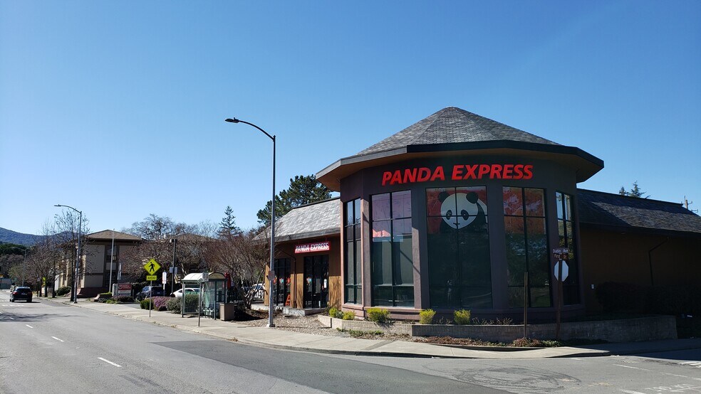 More Photos Of 975 Diablo Ave, Novato Freestanding For Lease