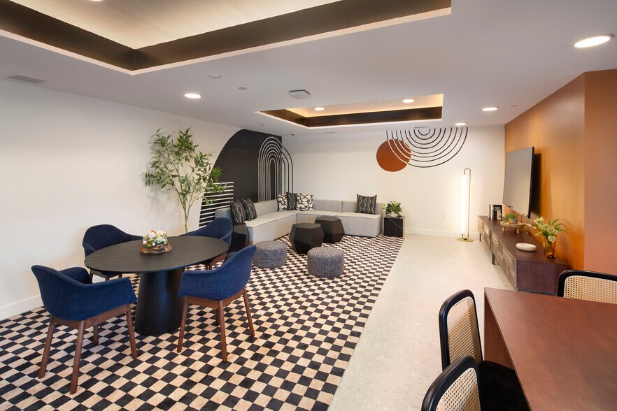 More Photos Of 988 S Manhattan Pl, Los Angeles Multifamily For Sale