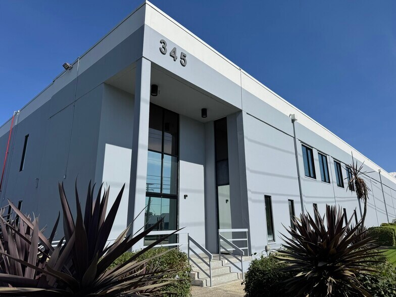 Primary Photo Of 345 N Baldwin Park Blvd, City Of Industry Manufacturing For Lease