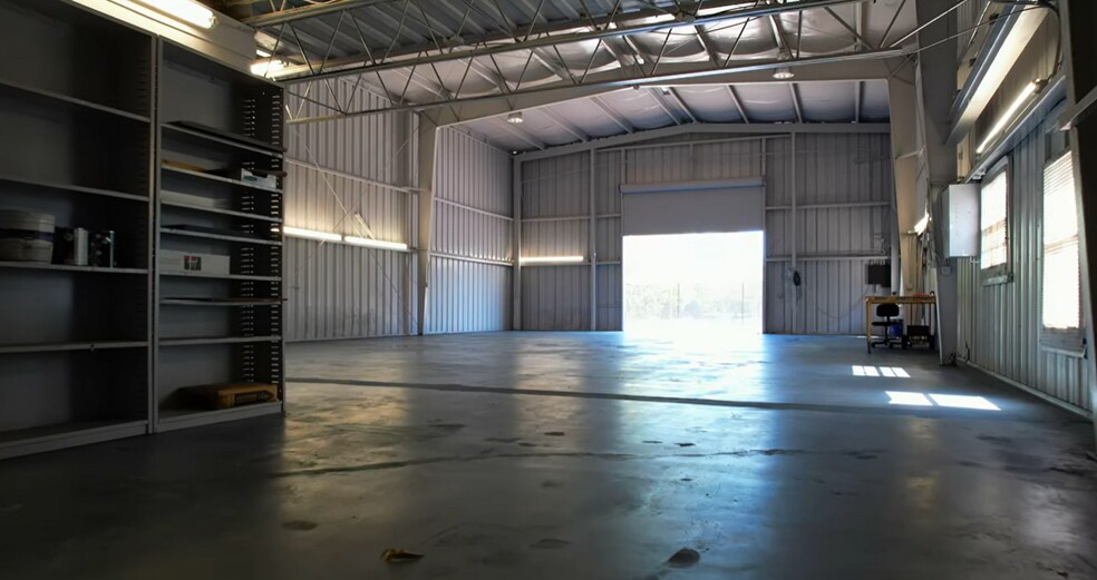 More Photos Of 1911 Dana Dr, Fort Myers Warehouse For Sale