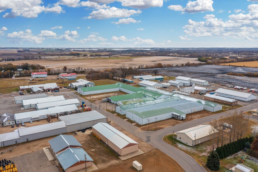 More Photos Of 480 Park Ave E, Eden Valley Warehouse For Sale