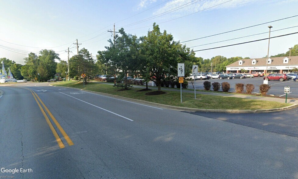 More Photos Of 10110-10158 Brooks School Rd, Fishers Restaurant For Lease