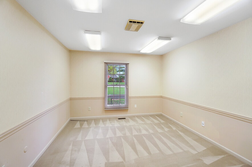 More Photos Of 1354 N Monroe Dr, Xenia Medical For Sale