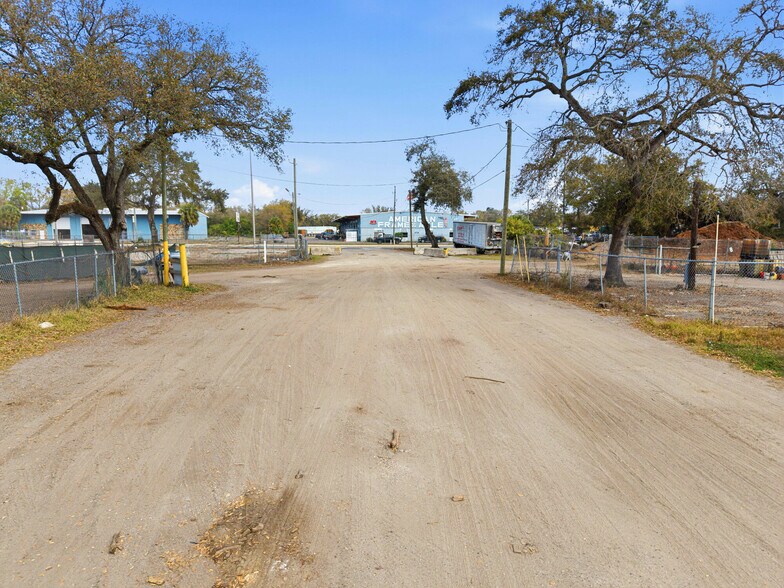 More Photos Of 5515 Causeway Blvd, Tampa Land For Sale