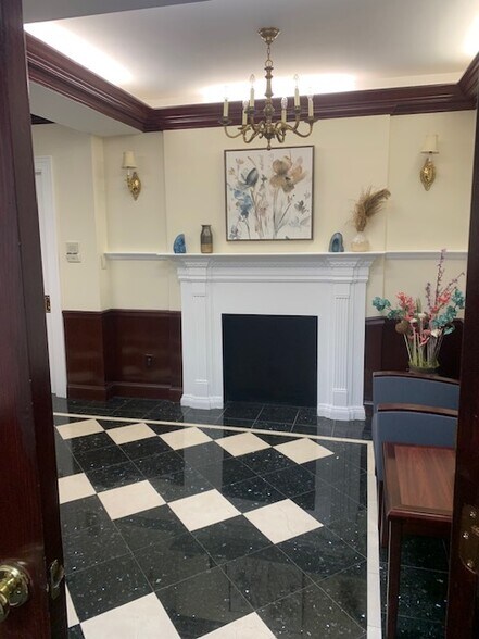 More Photos Of 1461 Franklin Ave, Garden City Office For Lease