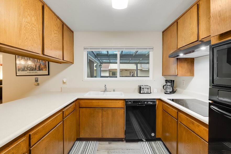 More Photos Of 150 Yorkshire Ct, Vallejo Apartments For Sale