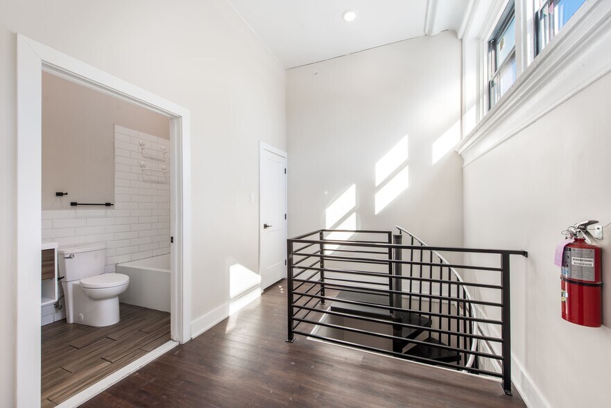 More Photos Of 5250 Wayne Ave, Philadelphia Apartments For Sale