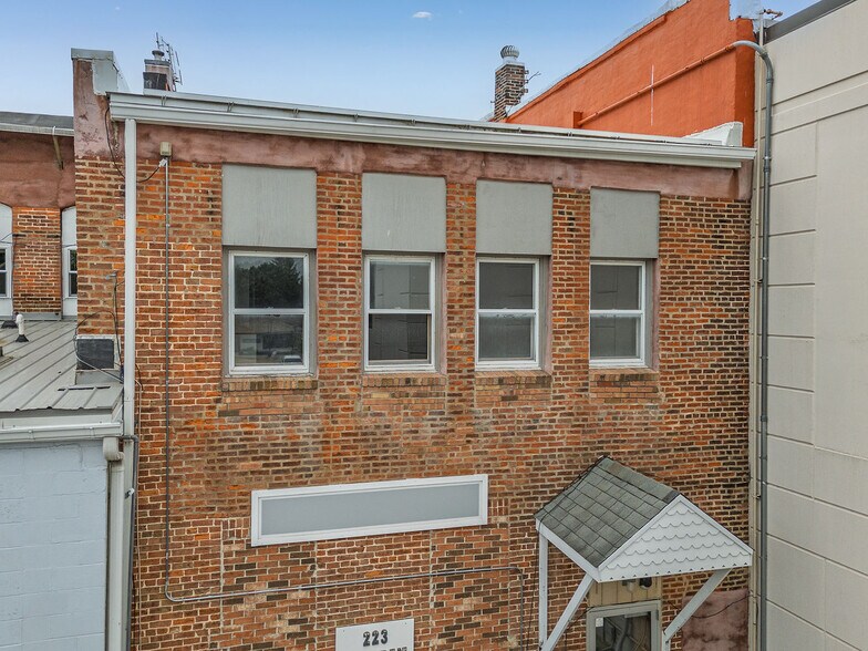 More Photos Of 223 E Main St, Reedsburg Storefront Retail Office For Sale