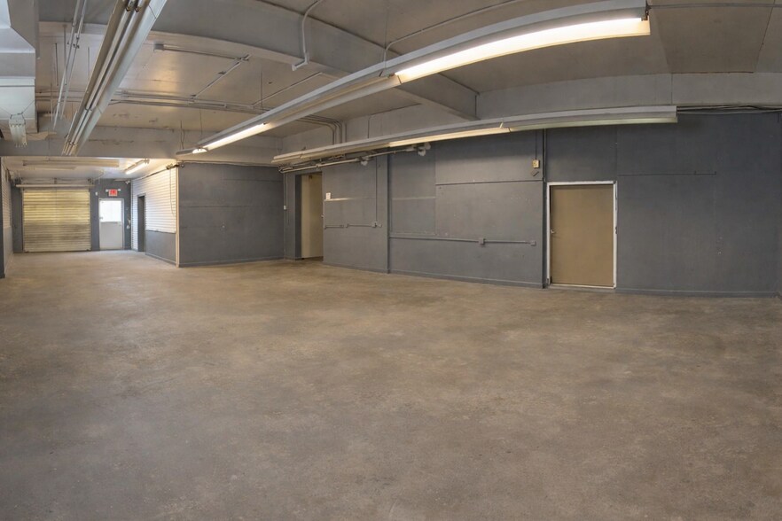 More Photos Of 735 Fairfield Ave, Kenilworth Warehouse For Lease