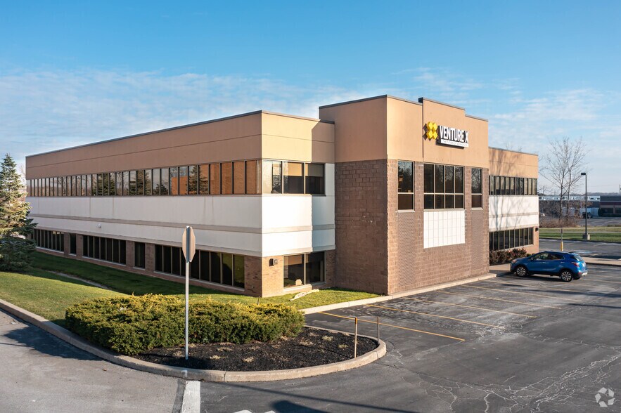 More Photos Of 4050 W Ridge Rd, Rochester Coworking Space