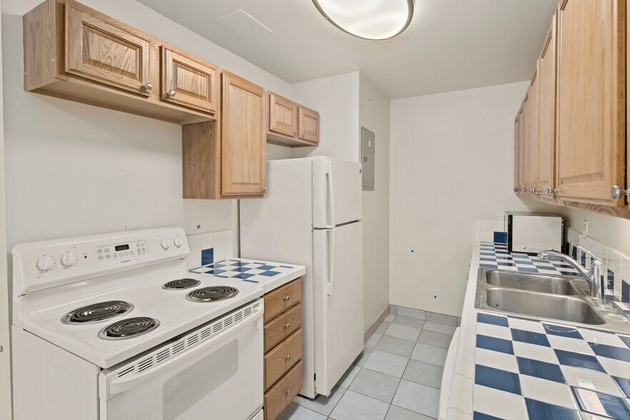 More Photos Of 507 19th Ave E, Seattle Apartments For Sale